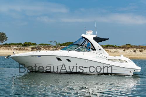 Sea Ray 33 Sundancer fiche technique et avis